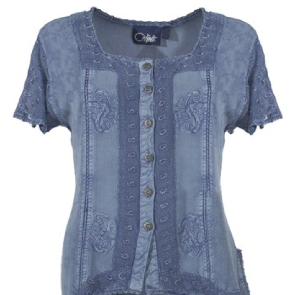 Coline's Short Sleeve Button Up Blouse Medium